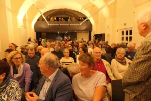 Publikum im Kulturhaus Schüttkasten Retz